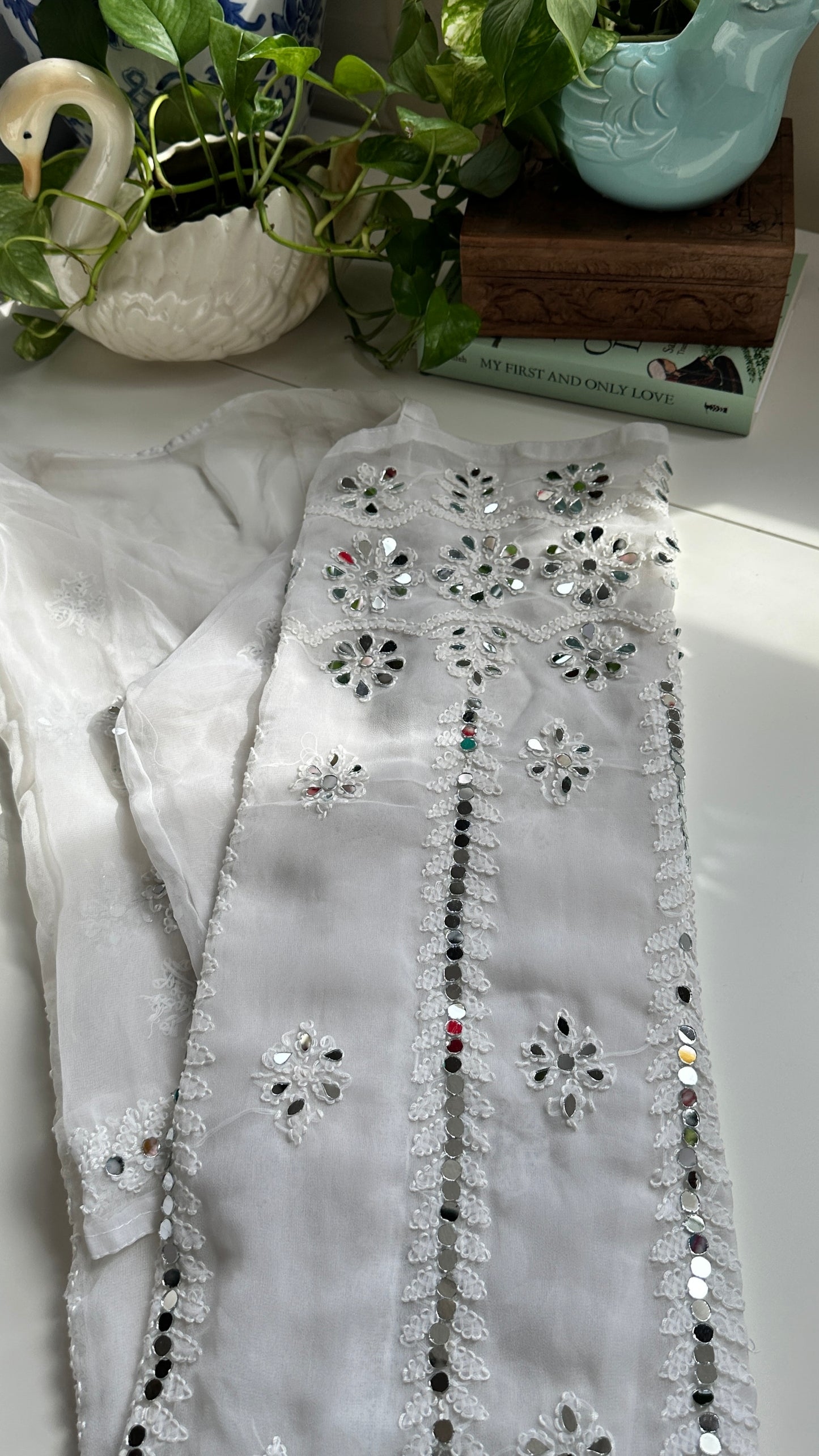 White - Georgette Mirror Kurta