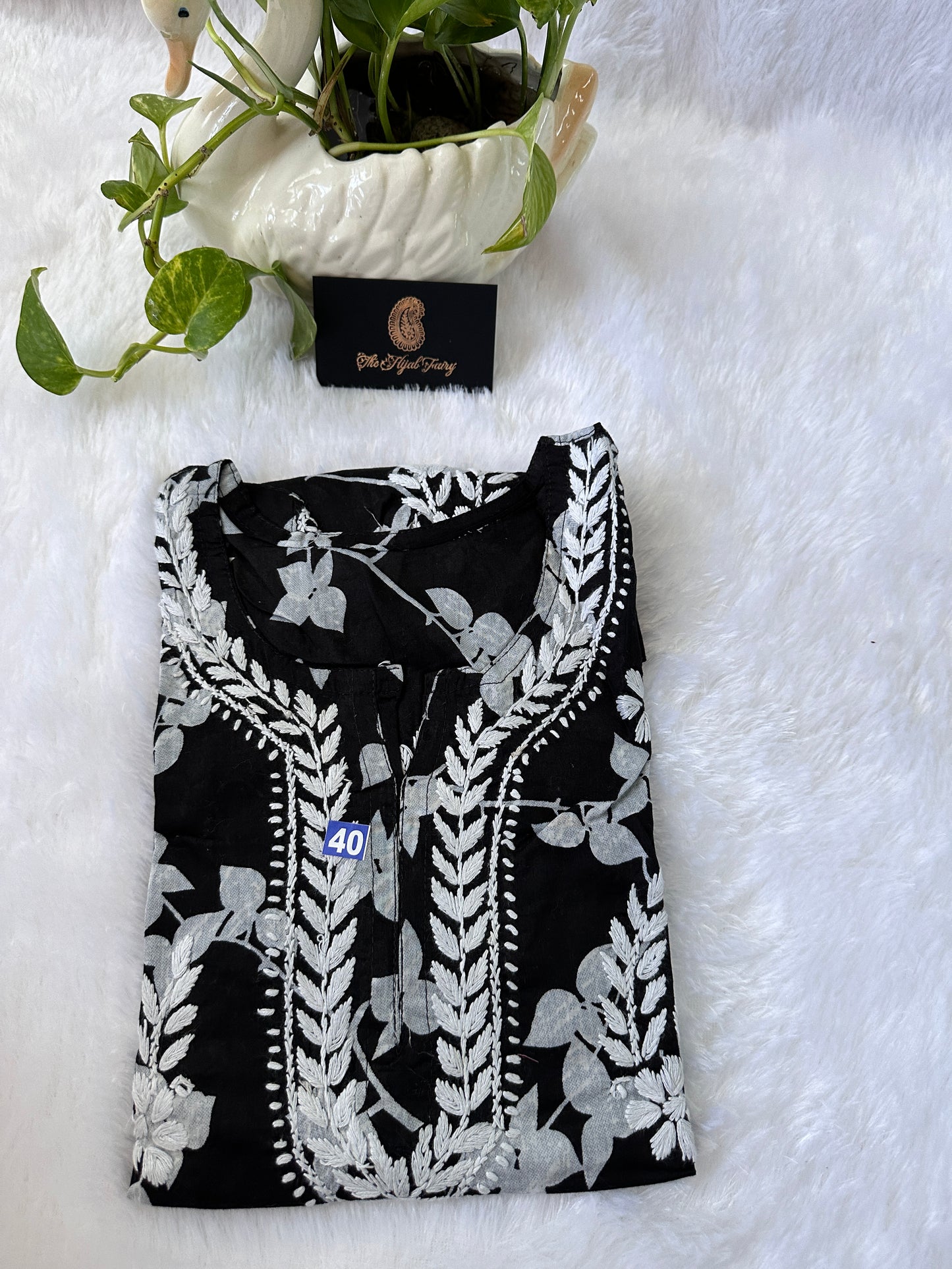 Black - Malmal short top (design B)
