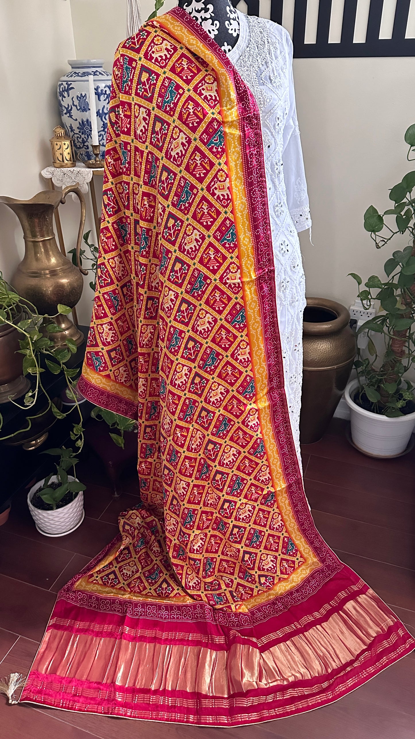 Patan Patpola Silk Dupatta Red
