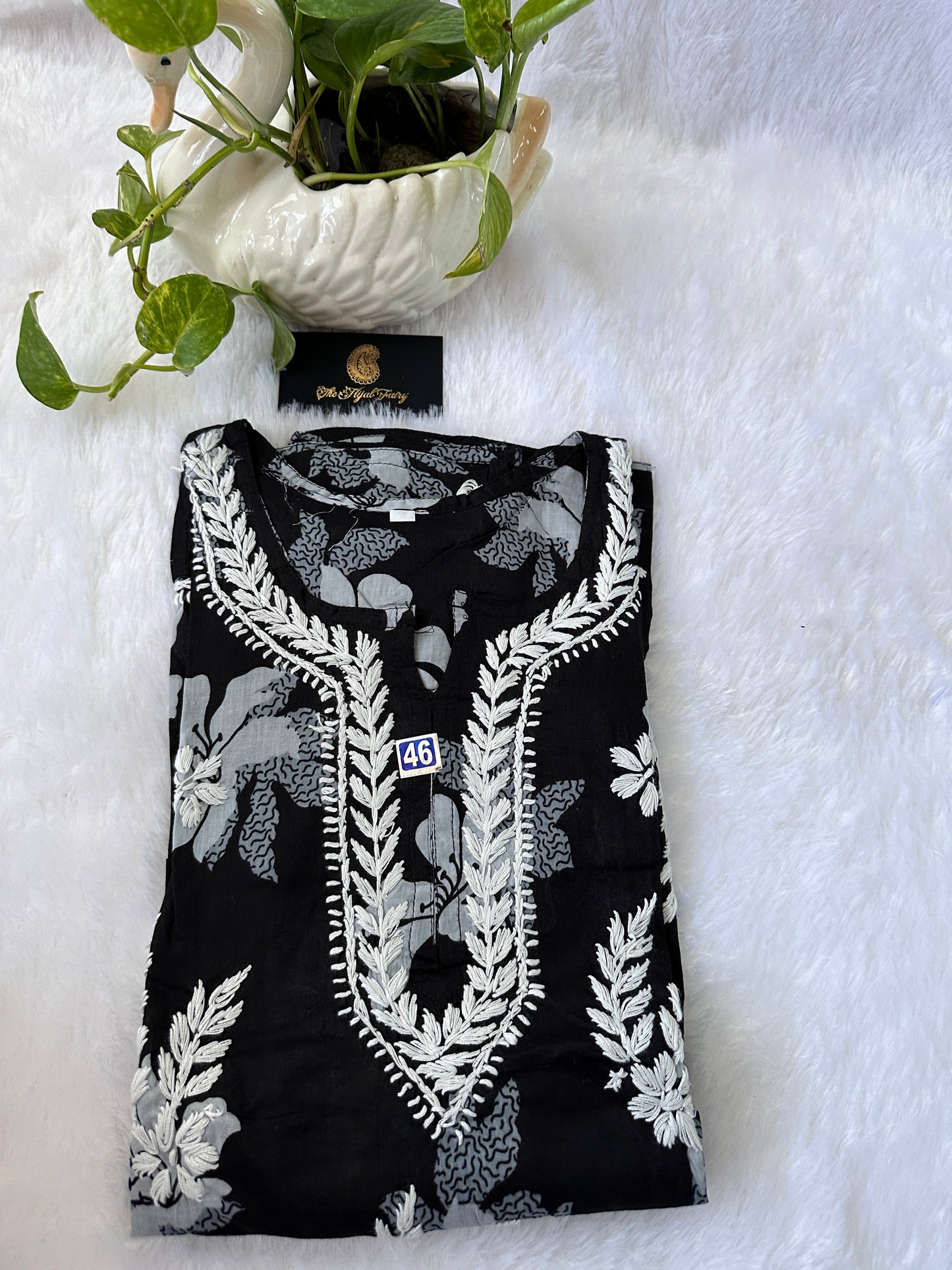 Black - Malmal short top (design B)