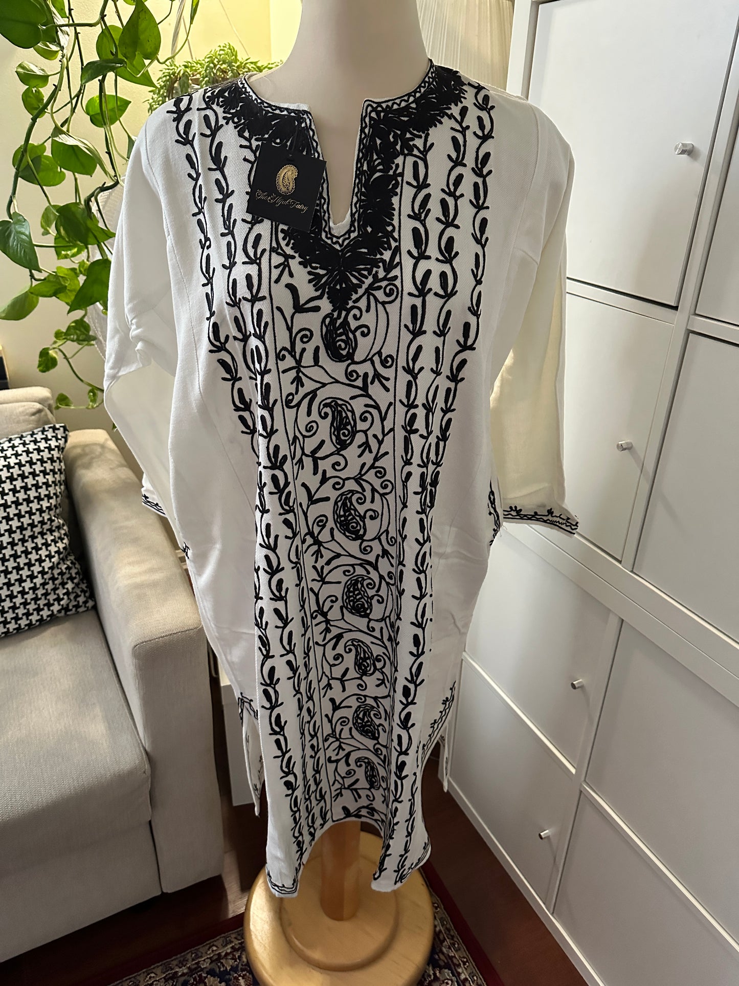 Pashmina Pheran - White 5