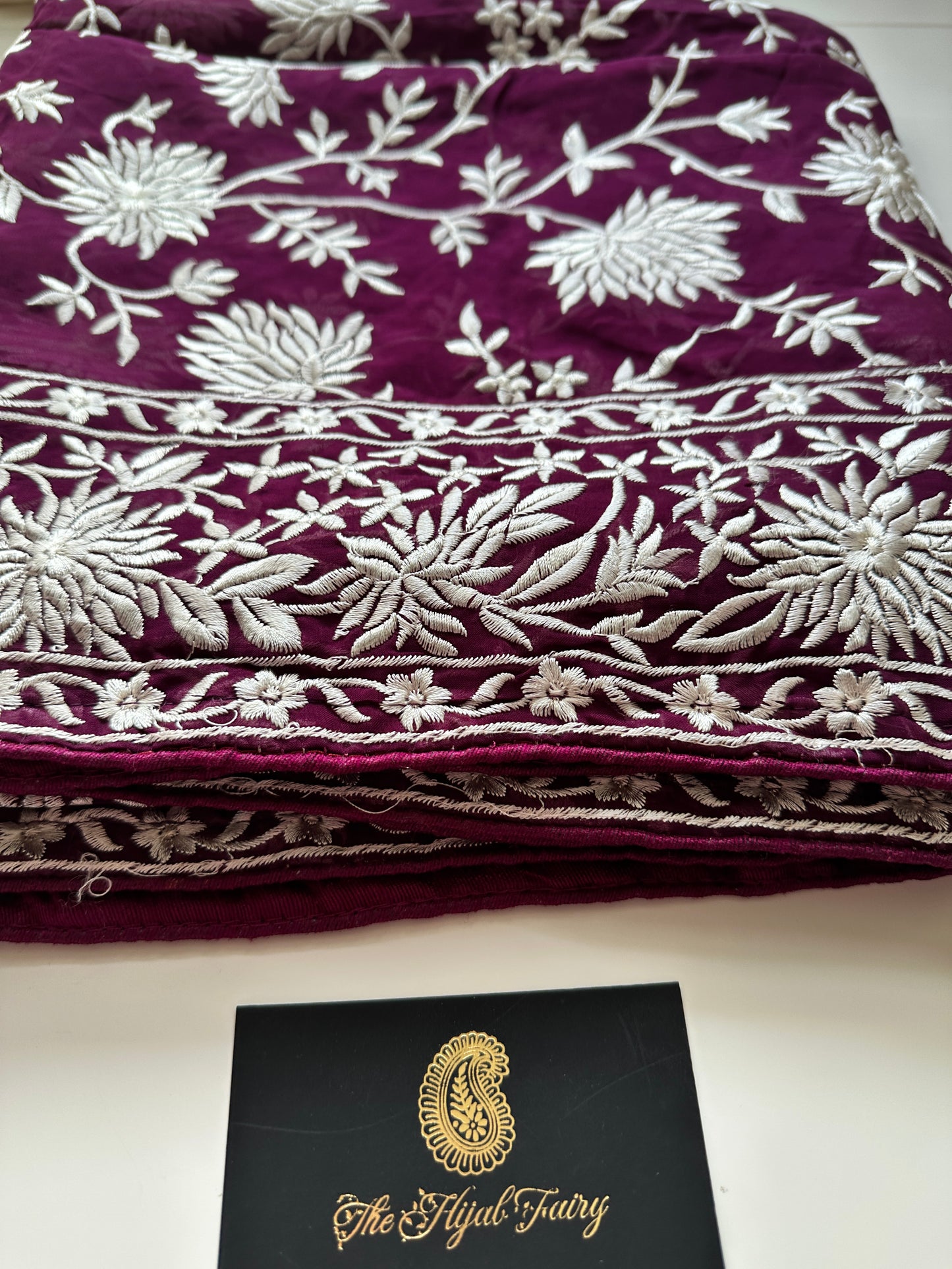 Parsi Gara Heavy Border Dupatta - Wine