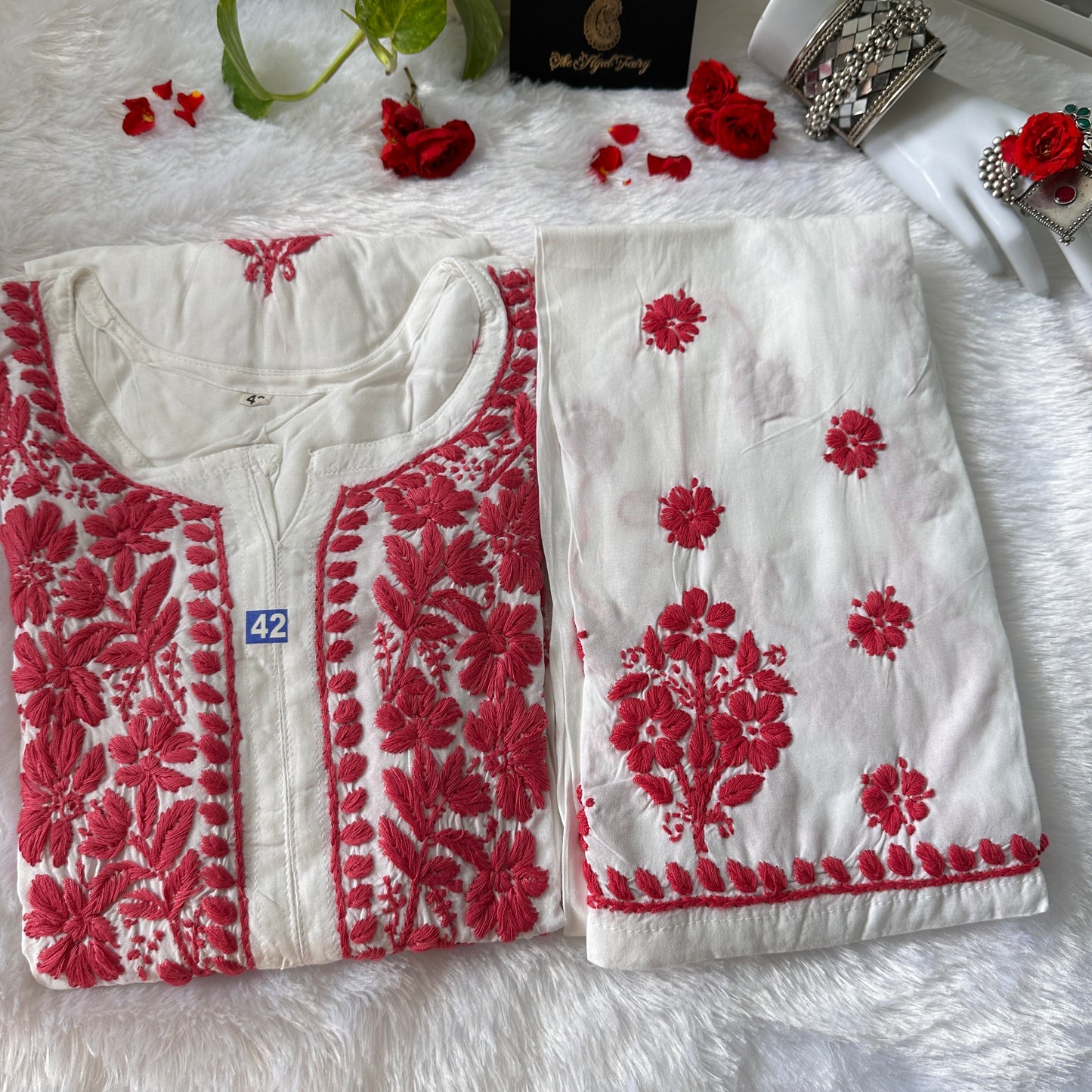 Strawberry - Modal 2 Pc Set