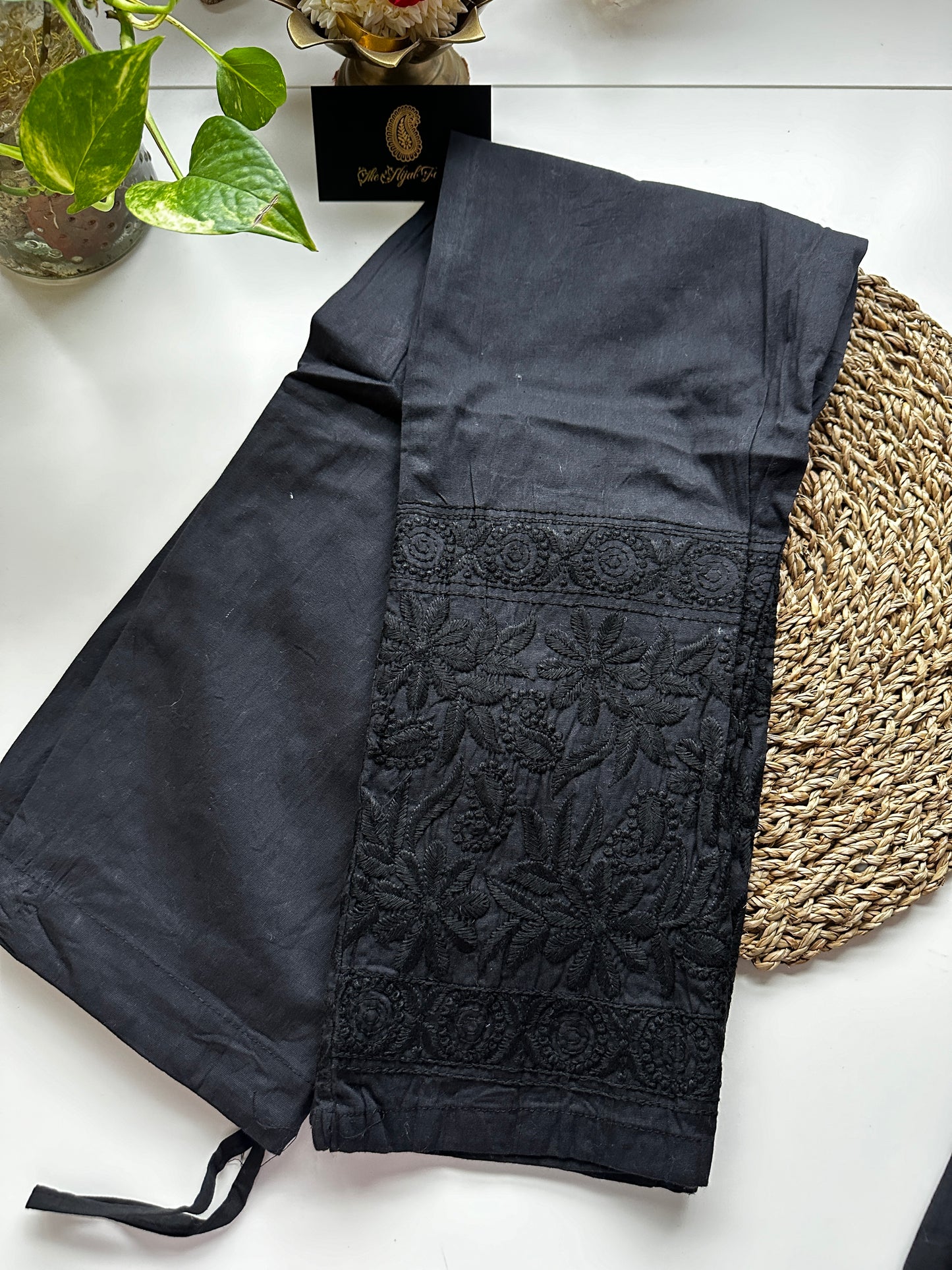 Noir - Pantalon Extensible Chikankari