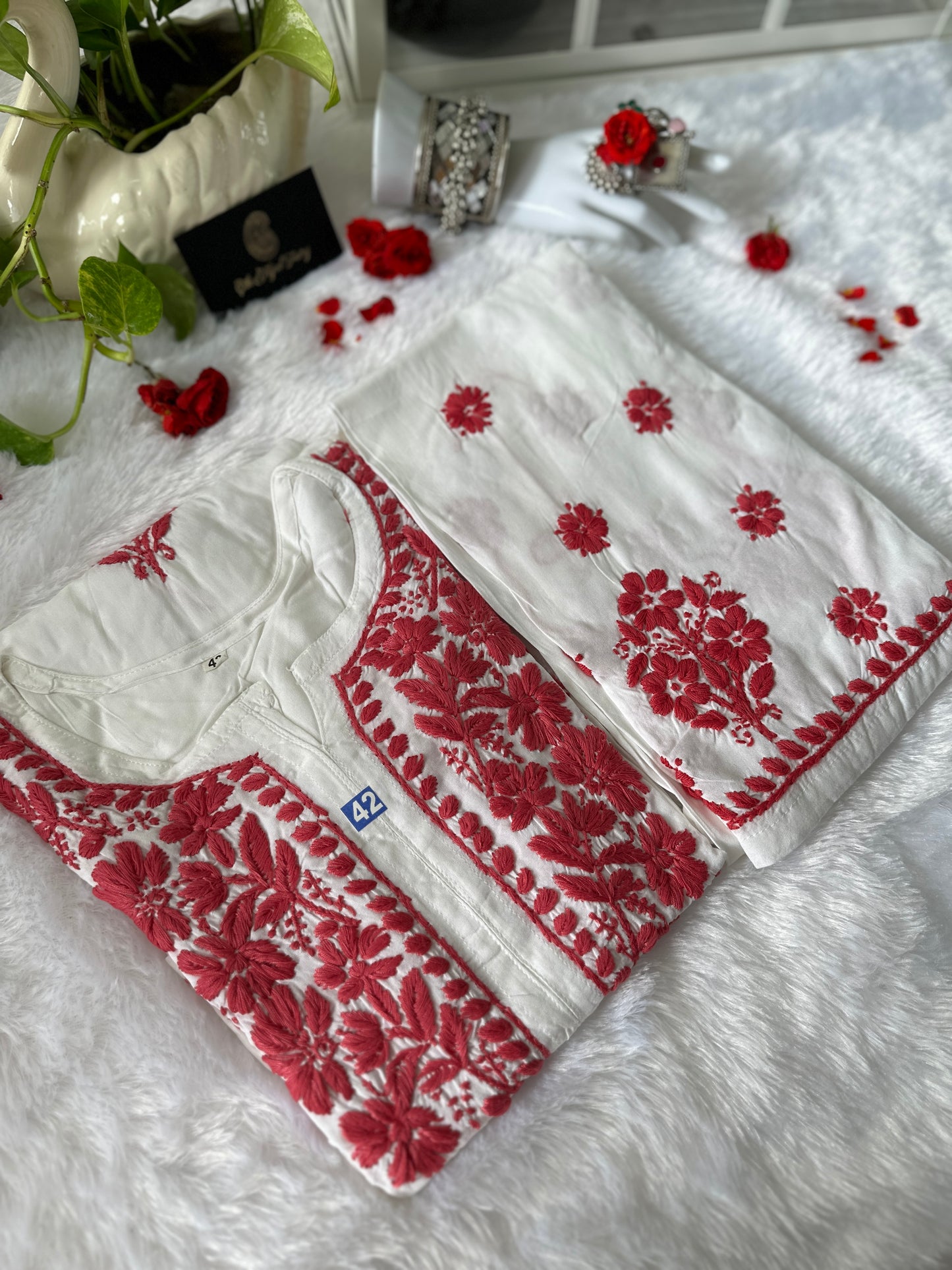 Strawberry - Modal 2 Pc Set