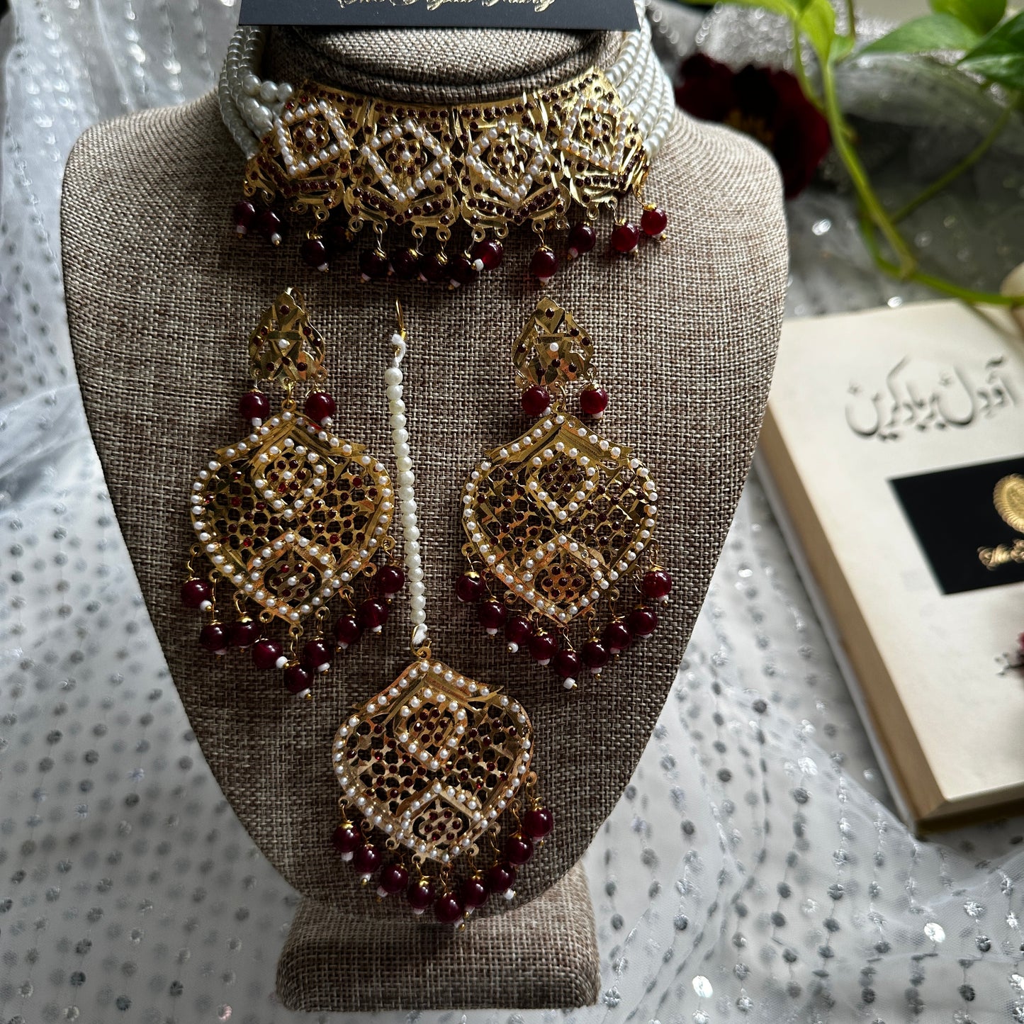 Mariam Jadau Jewellery Set