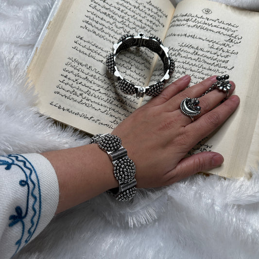 Tahera Ring