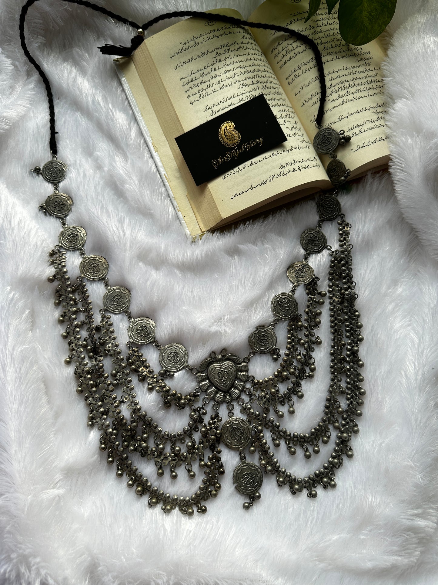 Bijlee Necklace