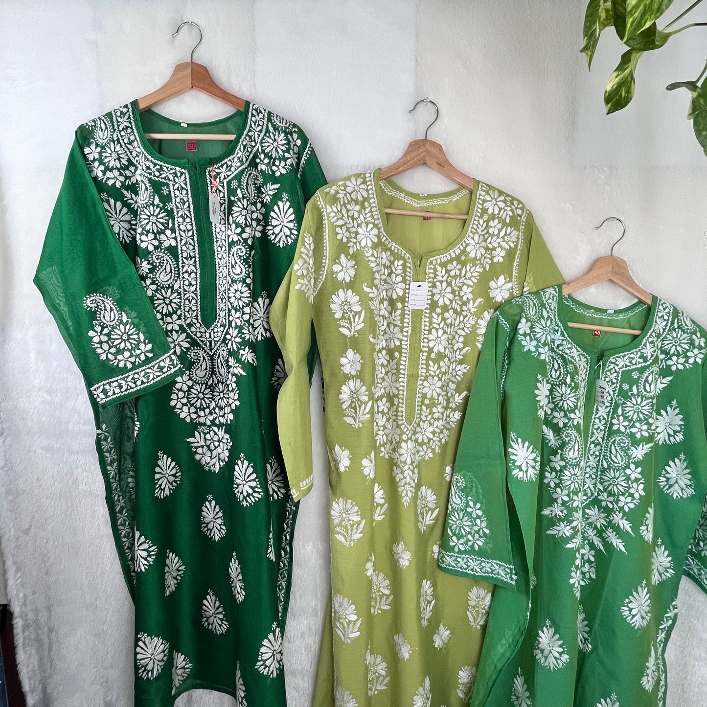 Chanderi Soie Chikankari Kurti - Vert herbe