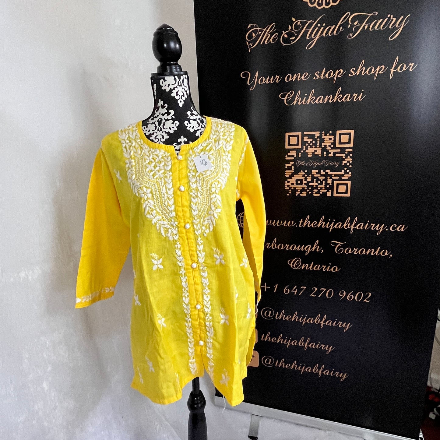 Bouton au crochet jaune - Haut court Chikankari en coton