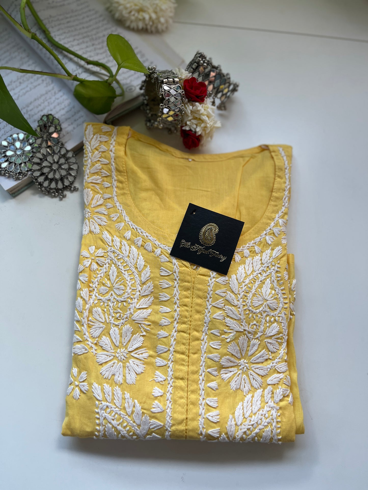 Blanc sur jaune clair - Kurta en coton