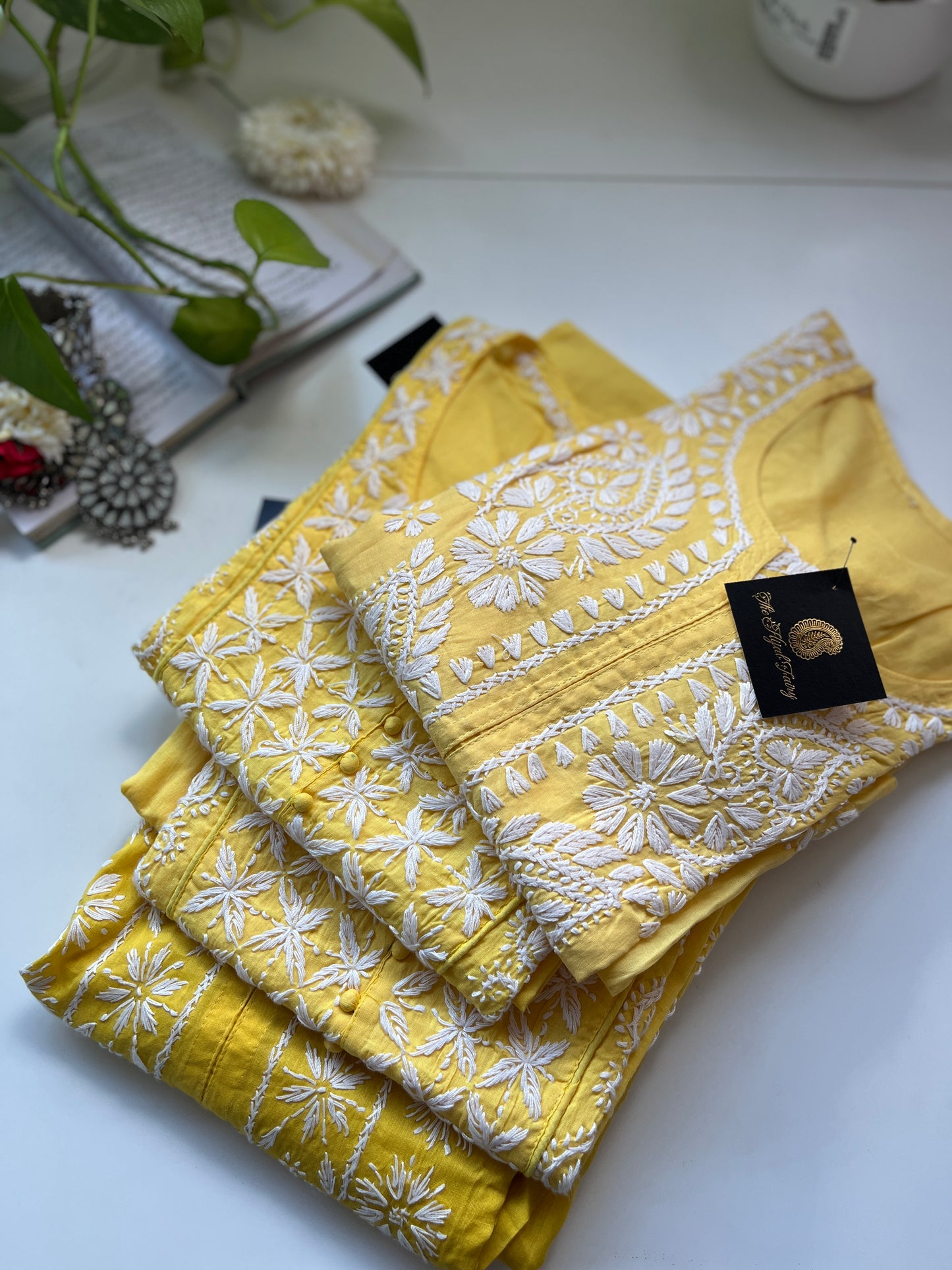 Blanc sur jaune clair - Kurta en coton