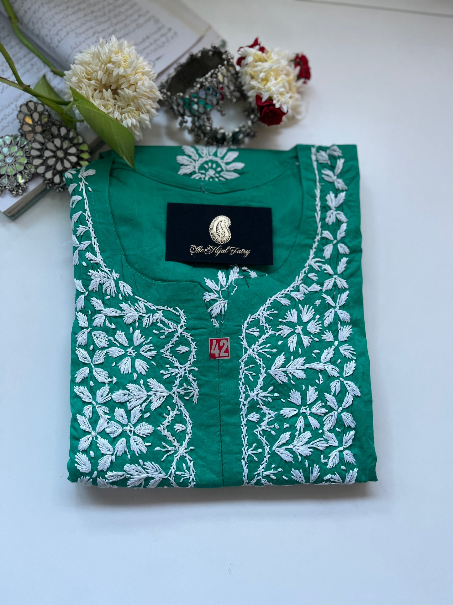 White on Drama Green - Cotton Kurta - The Hijab Fairy