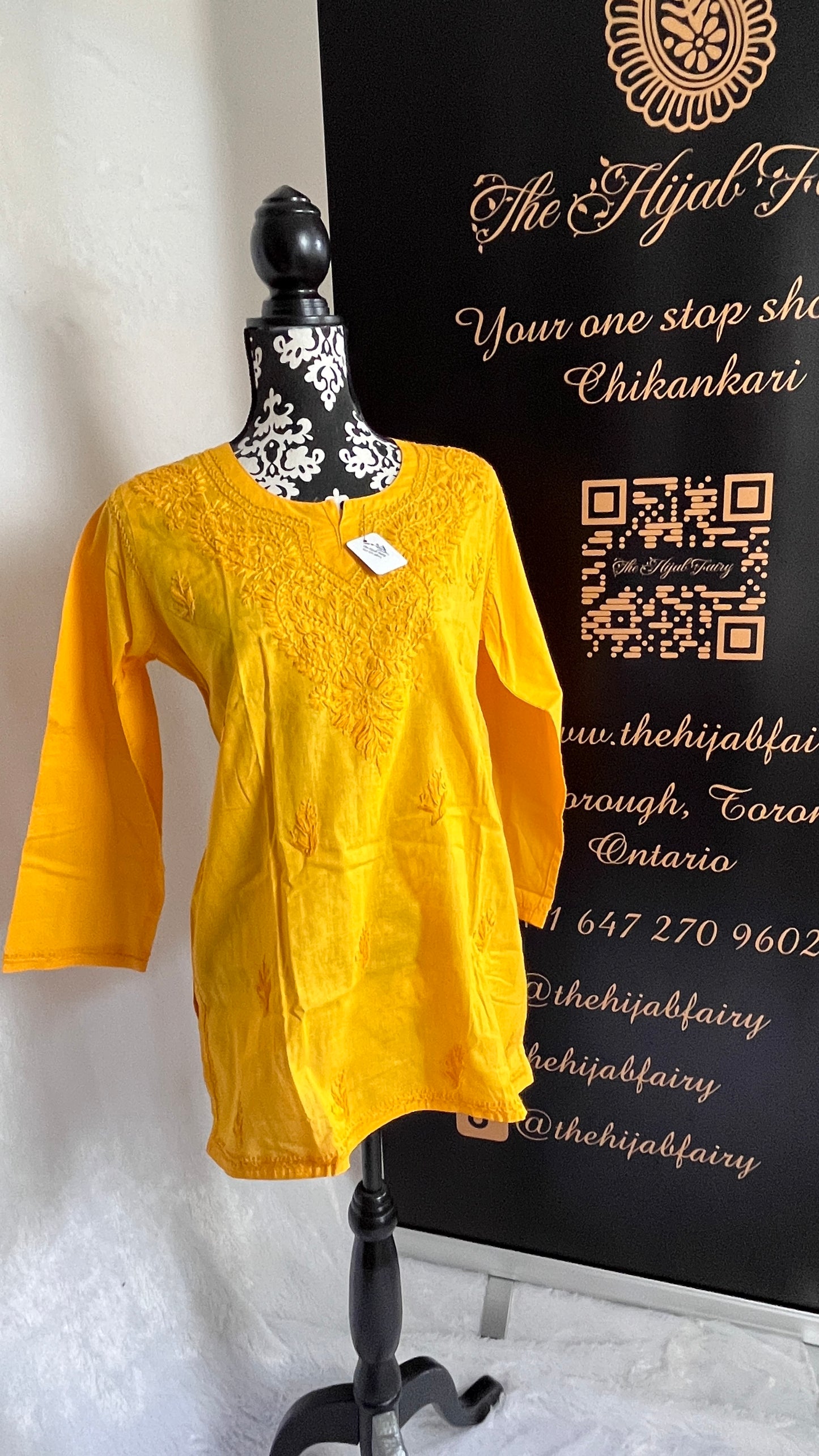 Haut Chikankari en coton jaune 4 courts