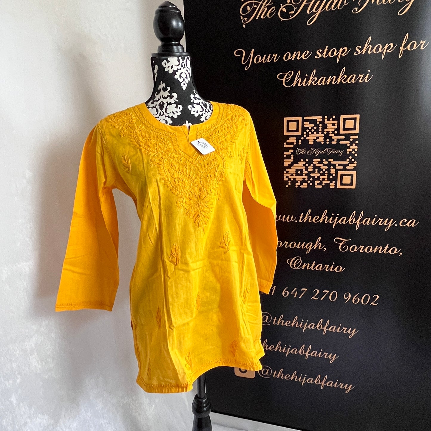 Haut Chikankari en coton jaune 4 courts