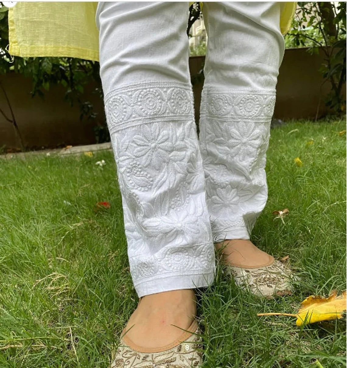 Chikankari Stretchable Pants - The Hijab Fairy